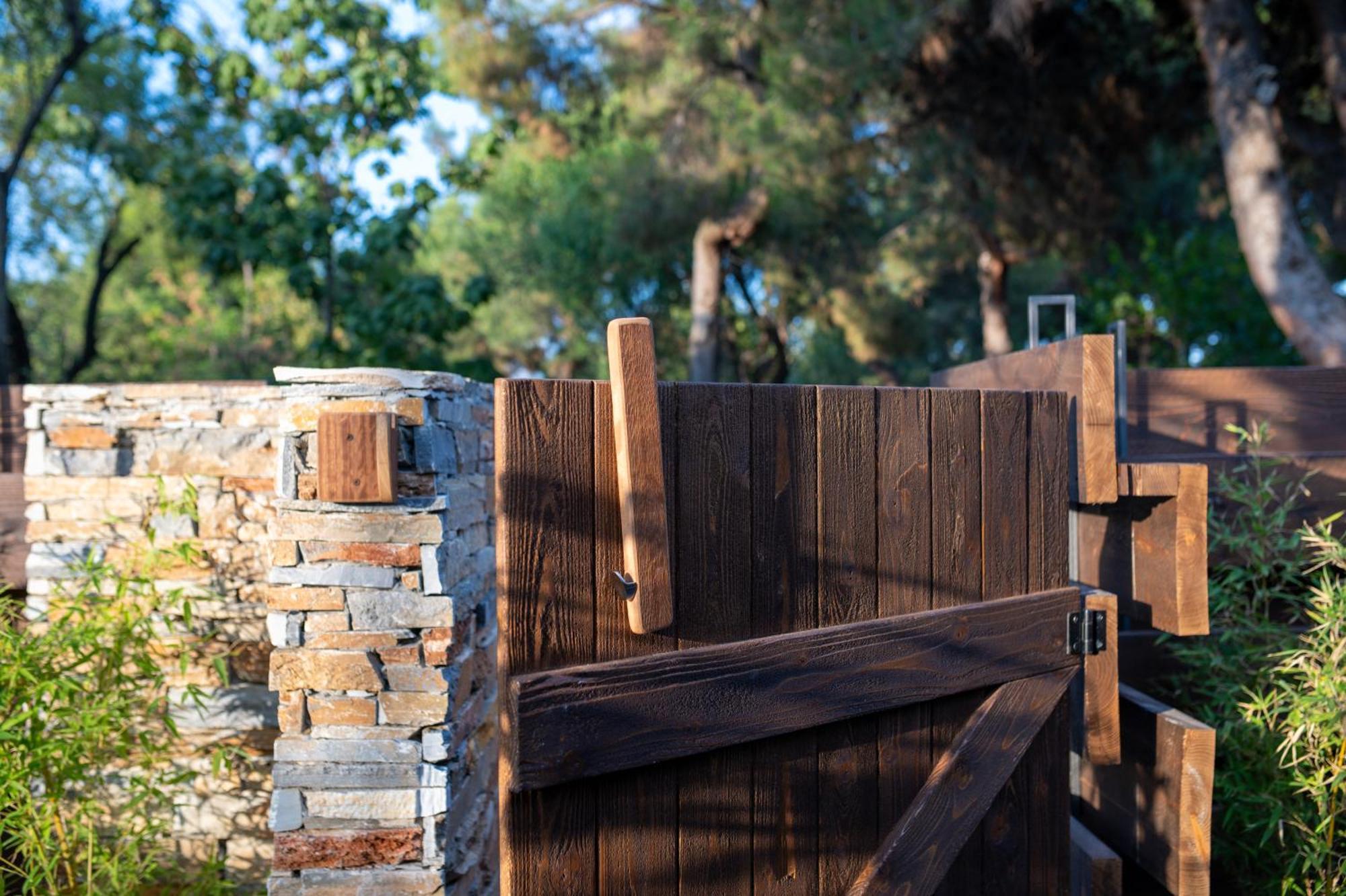 Sylvia Camping & Luxury Suites, Panel Hospitality Homes & Villas Litochoro Exterior foto